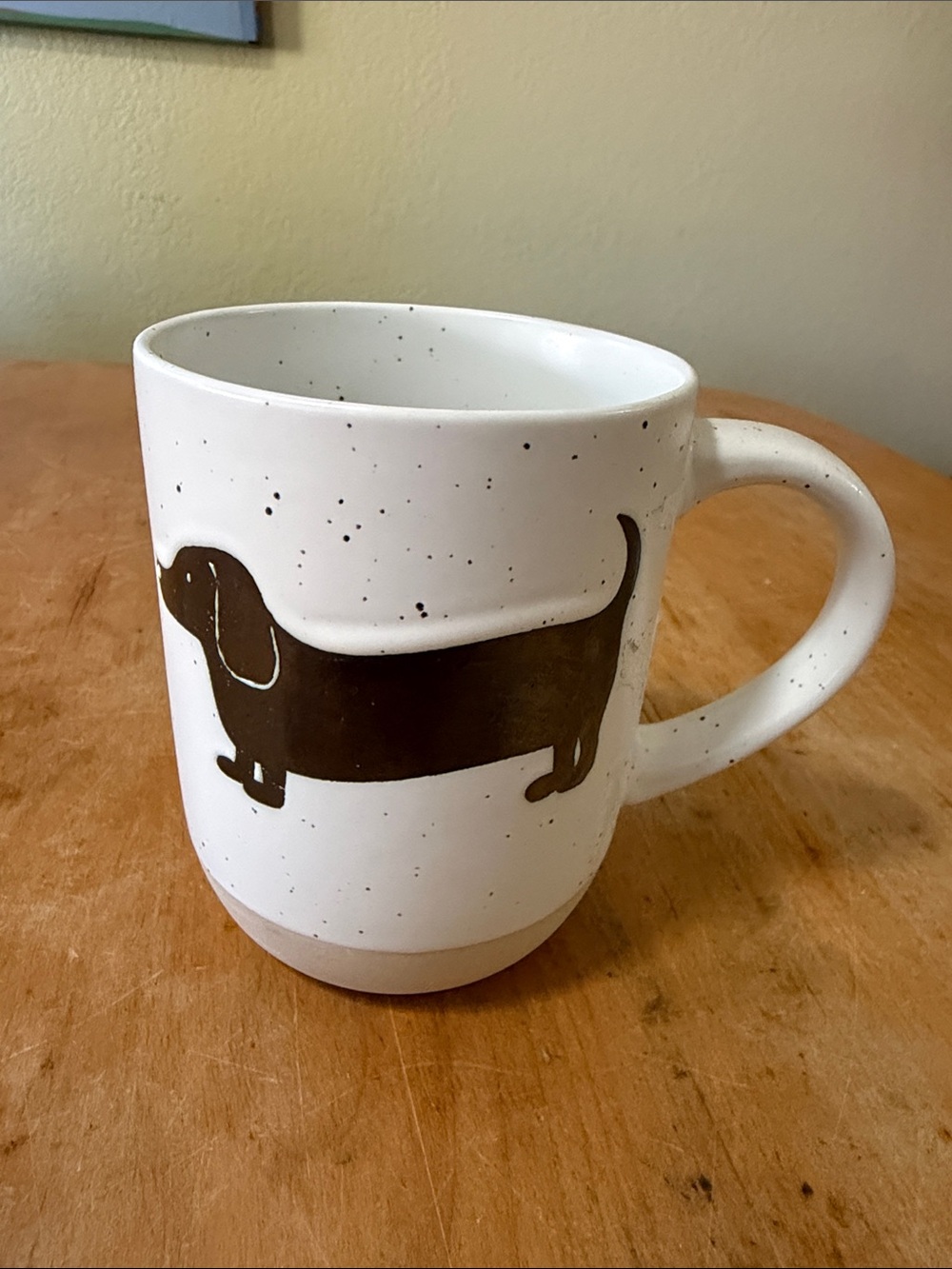 White Ceramic Mug with Brown Dachshund Silhouette - Cozy Kitchen Drinkware